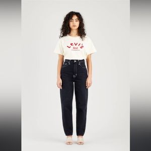 Levi’s high loose tapered jeans size 26